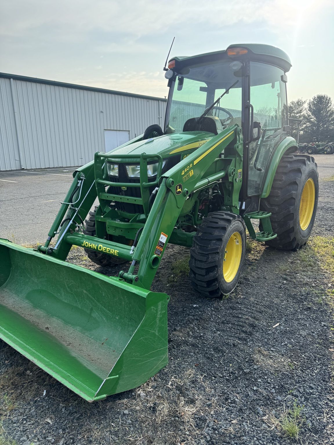 2022 John Deere 4052R Image