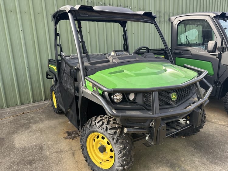 2024 John Deere XUV835M Image