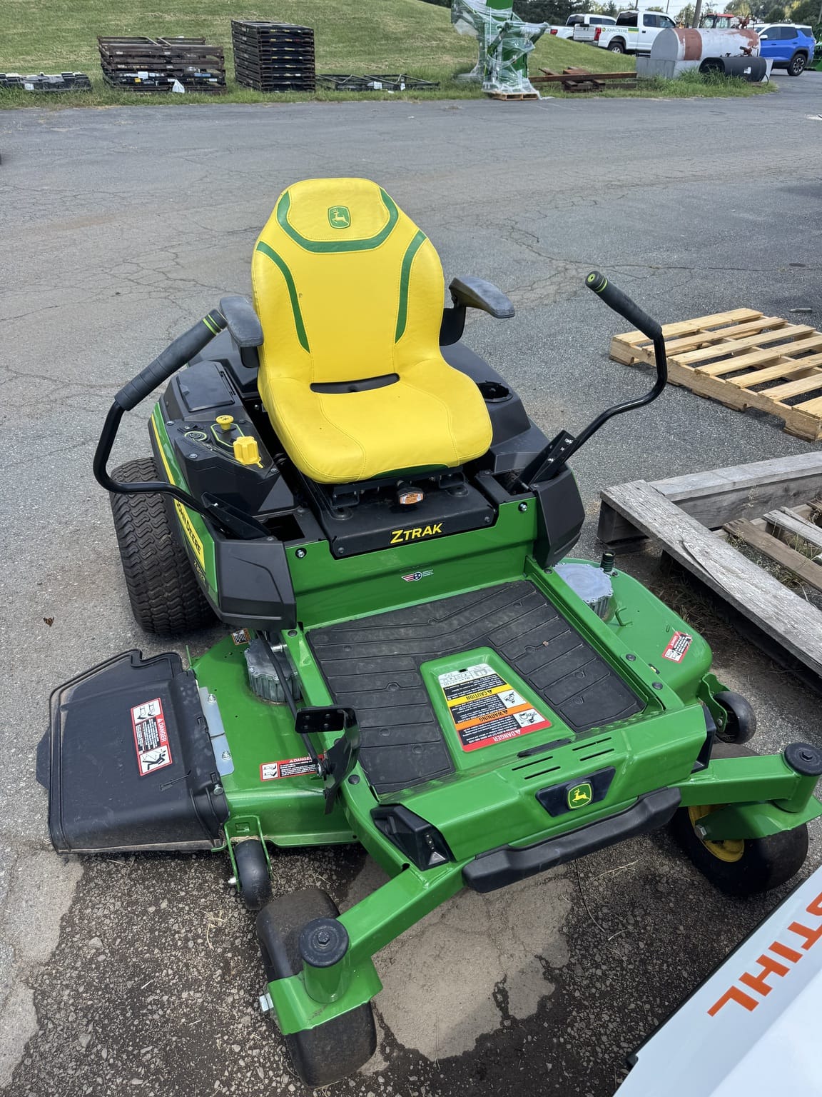 2024 John Deere Z370R Image