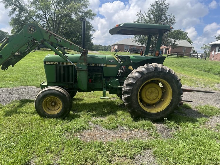 1985 John Deere 2350 Image