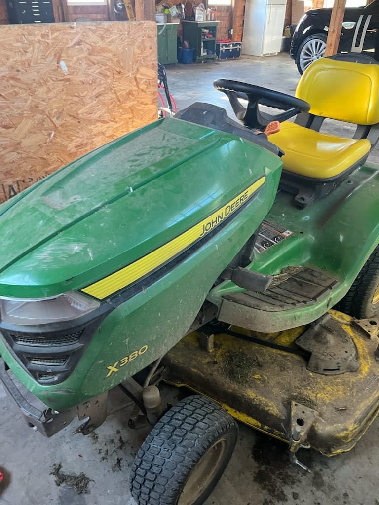 2019 John Deere X380 Image