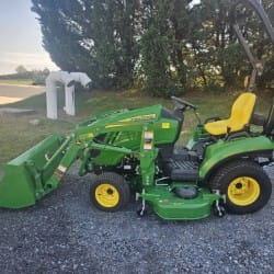 2022 John Deere 1023E Image