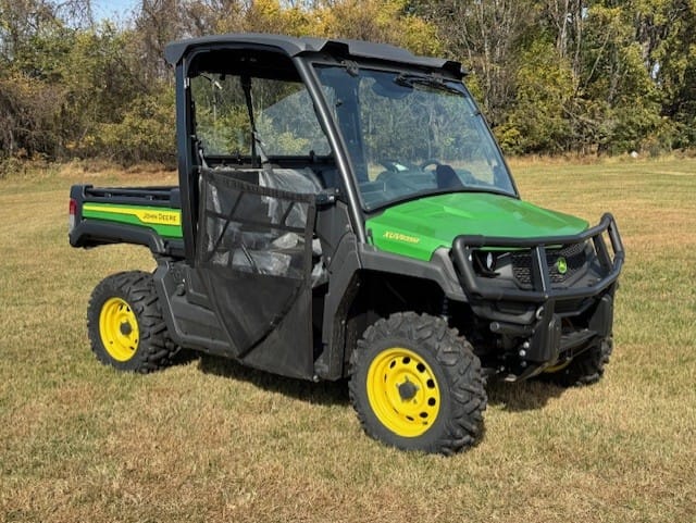 2024 John Deere XUV835M Image