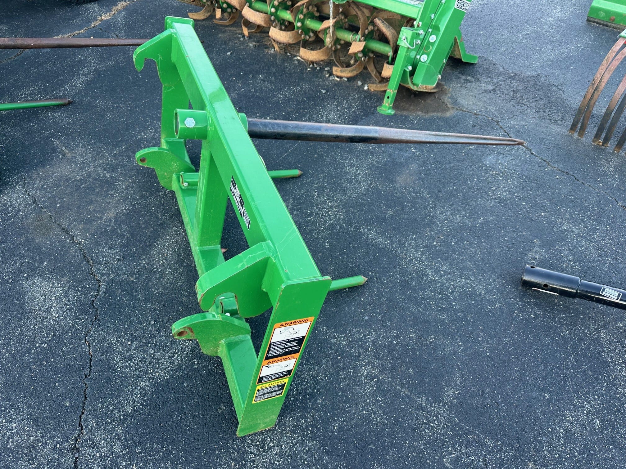 John Deere SINGLE BALE SPEAR Image