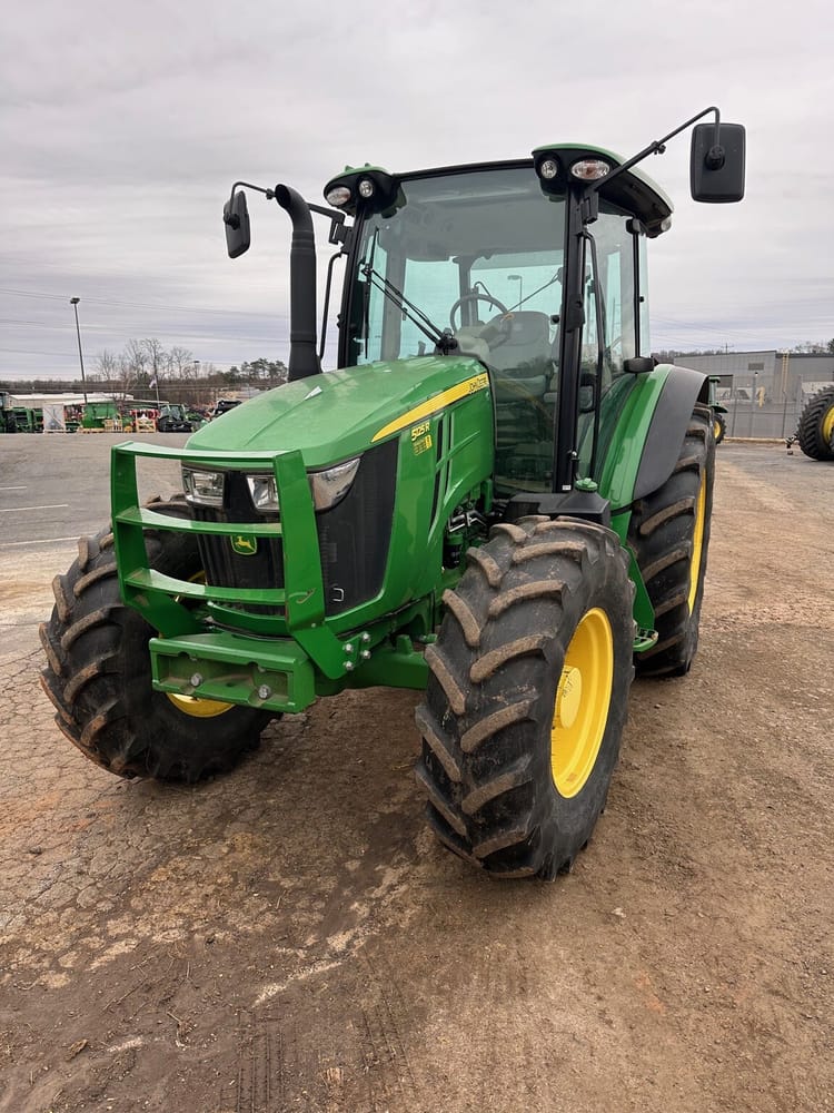 2021 John Deere 5125R Image