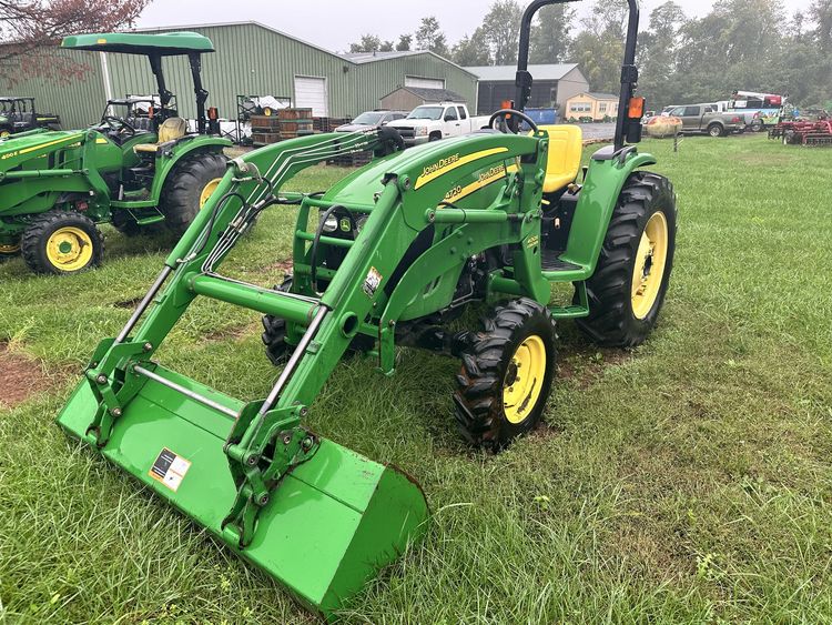 2005 John Deere 4720 Image