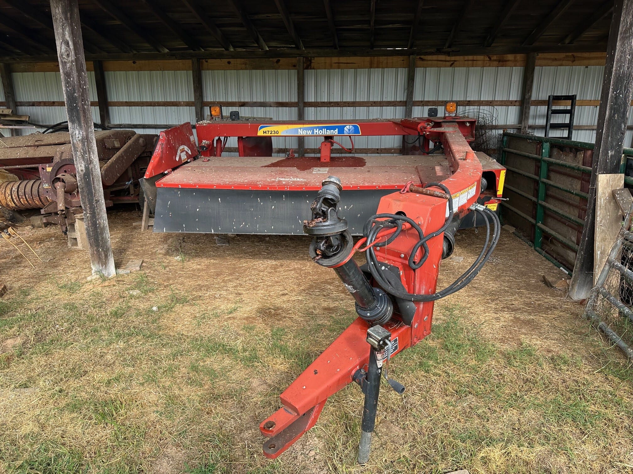 2011 New Holland H7230 Image