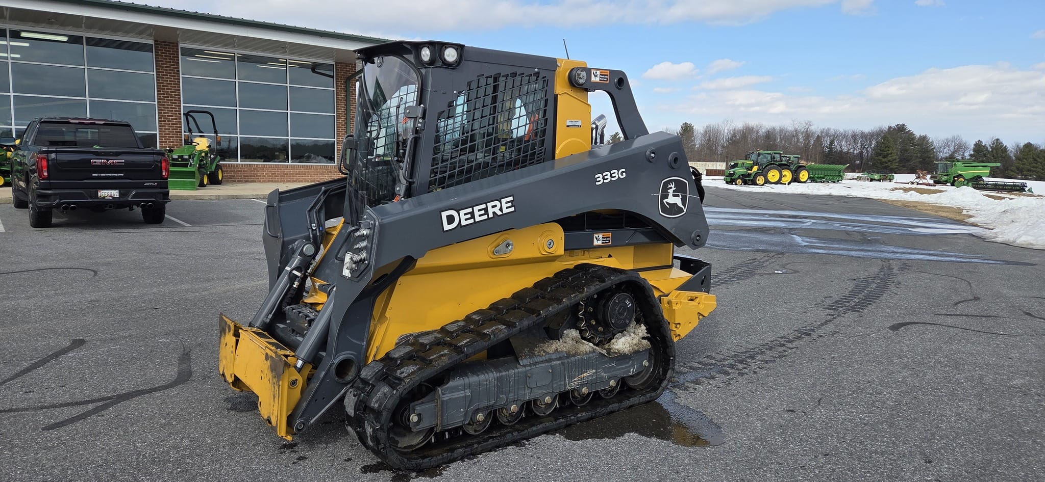 2023 John Deere 333G Image