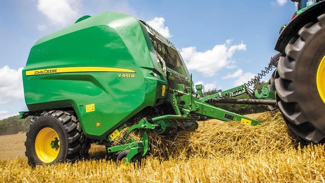 image john deere v series round baler